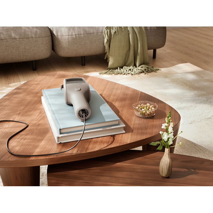 With USB-C charging – recharge anytime, anywhere