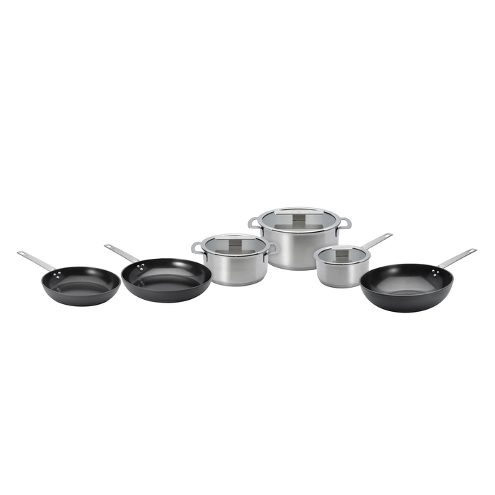 Clean Pots and pans Family image